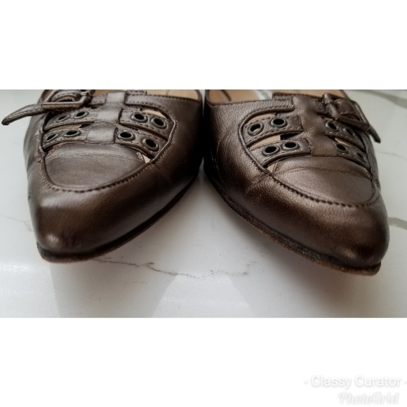 MANOLO BLAHNIK bronze pointy toe flats - Picture 6 of 7